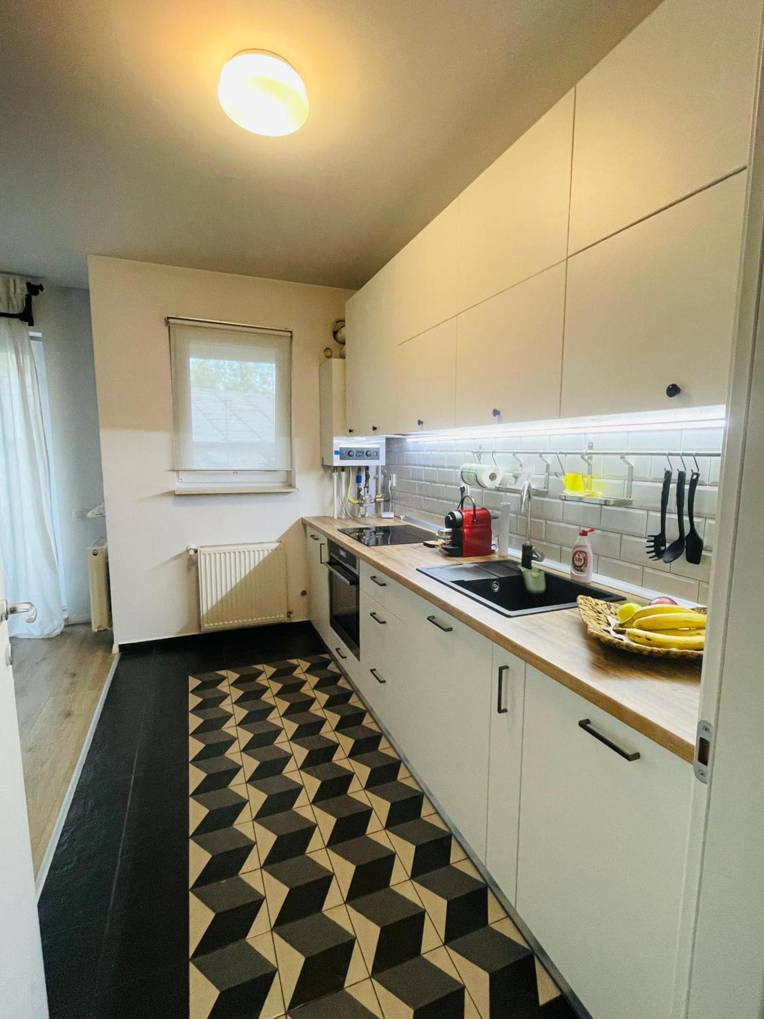 Marc House * בוקרשט